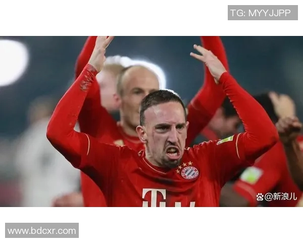 拜仁主场狂胜凯泽斯劳滕，领先优势大幅扩大势不可挡