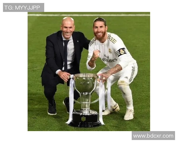 皇马宣布齐达内因家庭原因暂时离队，新帅接任将如何影响球队未来？